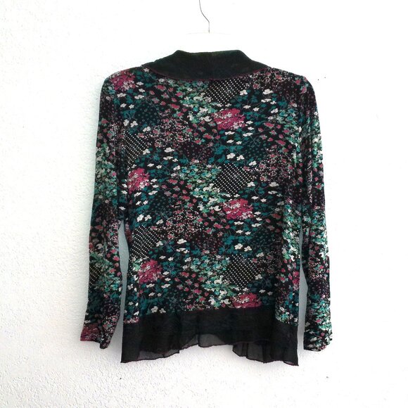 Black colorful floral long sleeve blouse, with little tiny studs and lace detail - Picture 6 of 8